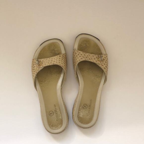 Cole Haan Golden Tone Ostrich Embossed Leather Slides - Picture 1 of 2